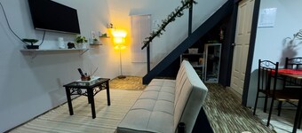 Cozy Cabin • 5 mins from Cave Tubing & Zipline