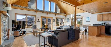 Smart TV, fireplace, offices, computer monitors