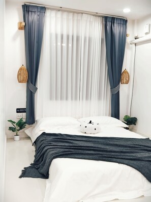 5 Schlafzimmer, Bügeleisen/Bügelbrett, WLAN