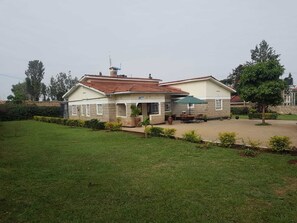 Exterior - La petals hideaway house-Machakos

 (Machakos town)
