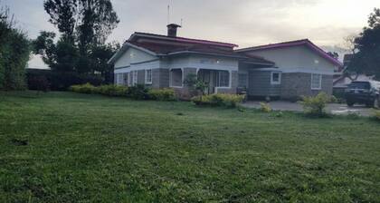 La petals hideaway house-Machakos