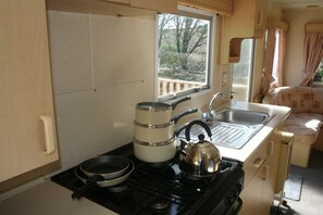 Mobile Home, 2 Bedrooms, Smoking, Patio | Interior - Lovely Bk Calypso Bluebird 6 Berth Holiday Caravan (Pontypool)