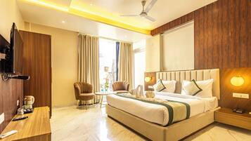 Caja fuerte, escritorio, espacio para trabajar con un portátil