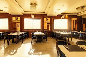 Restaurant - Hotel Vedangam Varanasi (Varanasi)