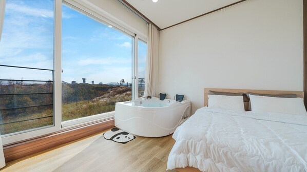 Basic Room, 2 Bedrooms (singwan 204ho) | 1 bedroom, free WiFi - Gangreung top spa Pension (Gangneung)