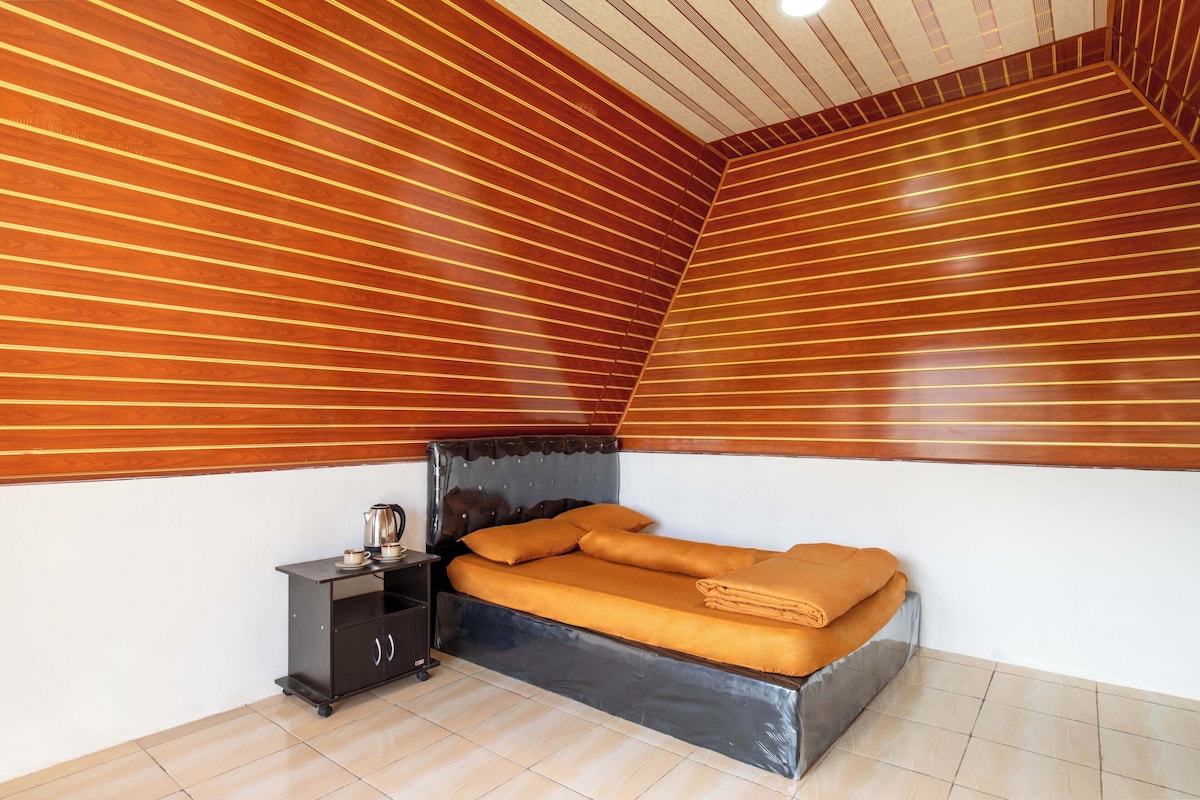 Habitación familiar, vista a la montaña | Wifi gratis