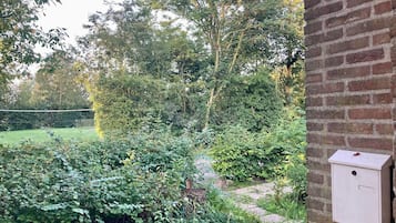 House, 2 Bedrooms, Terrace | Property grounds