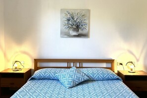 3 bedrooms, iron/ironing board, travel crib, WiFi