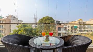 Deluxe Room with Free WiFi | Balcony