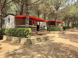 Property entrance - Cozy Glamping Chalet in Palamós With Garden View (Palamós)
