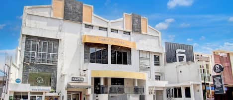 Fachada de la propiedad