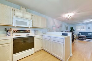 Fridge, microwave, stovetop, dishwasher - Golf Getaway w/ Pool Access: Little River Home! (Little River)