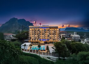 Façade de l’hébergement - soirée/nuit