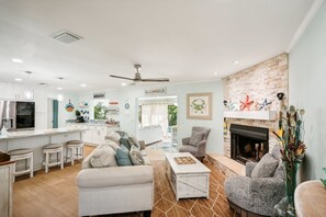 TV, fireplace