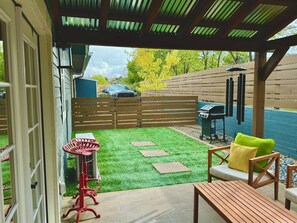 Outdoor dining - Pauper's Palace (Prescott)