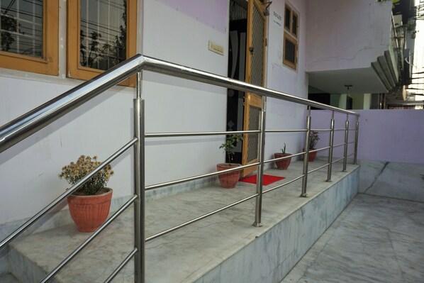 Exterior detail - Luxurious 3 BHK Independent Cozy Homestay (Jaipur)