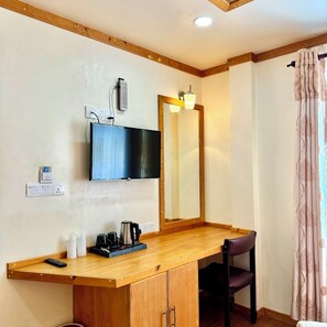 In-room safe, soundproofing, free WiFi