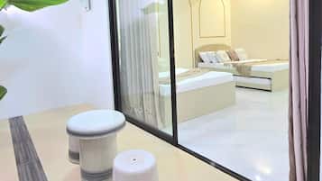 Kamar Mewah, beranda, pemandangan kolam renang | Teras/patio