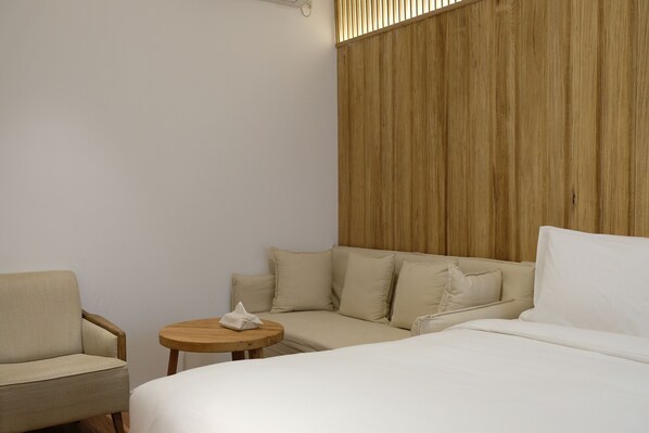 Habitación doble Elite | Decoración personalizada, muebles diferentes y wifi gratis