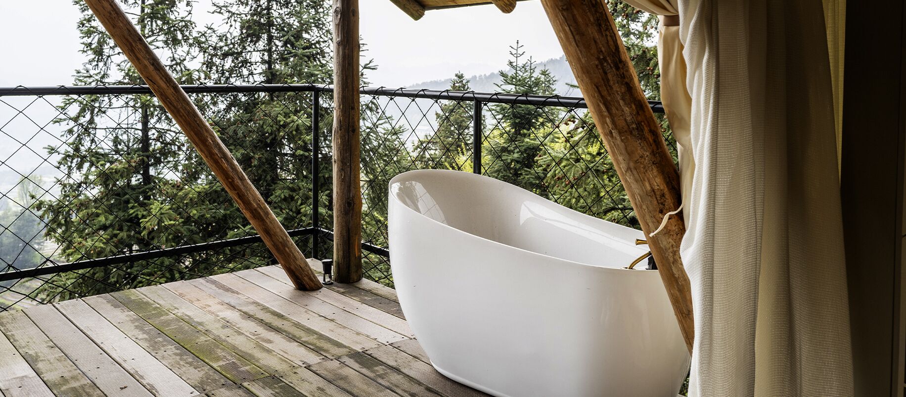 Chambre Triple Luxe, salle de bains privée, vue vallée | Terrasse/Patio