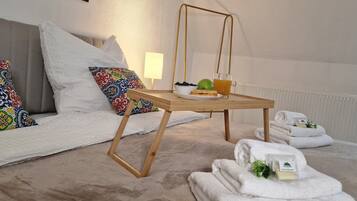 4 Schlafzimmer, Schreibtisch, kostenloses WLAN, Bettwäsche