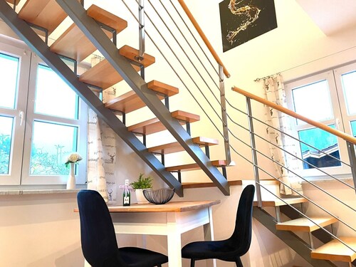 Ferienwohnung 'Osserblick Galerie' mit Bergblick, Privatem Garten und Wi-Fi