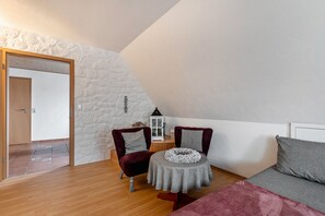 1 Schlafzimmer, Bügeleisen/Bügelbrett, kostenloses WLAN, Bettwäsche