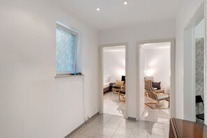 Interior - Apartment 'Die Edisonstraße' with Wi-Fi (Pforzheim)