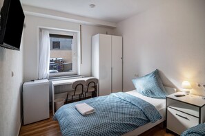 1 chambre, accès au Wi-Fi (inclus), literie fournie