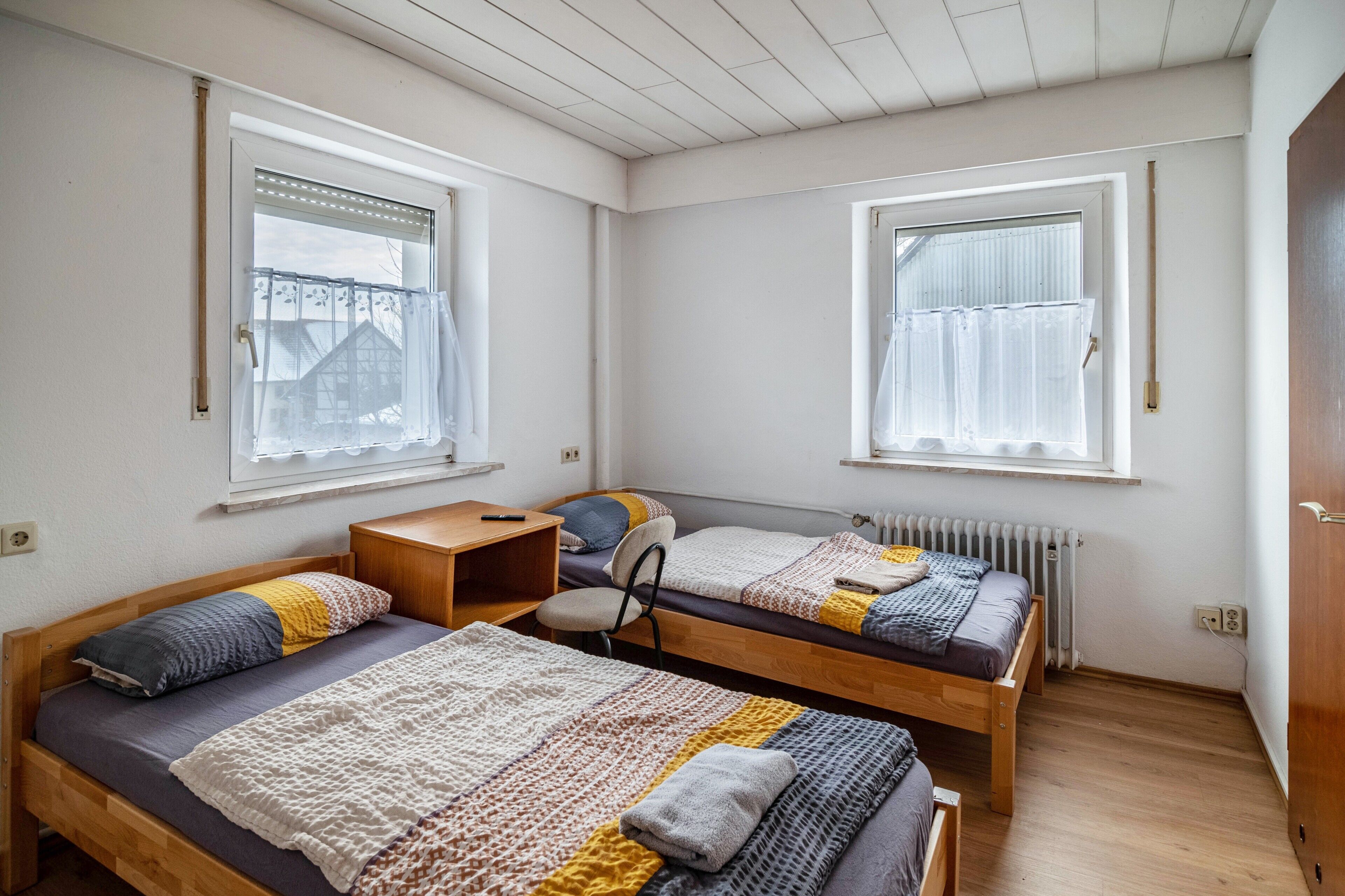 1 quarto, Wi-Fi de cortesia, roupa de cama