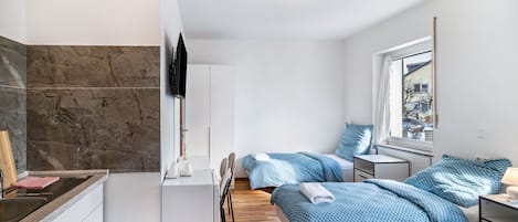 1 bedroom, free WiFi, bed sheets