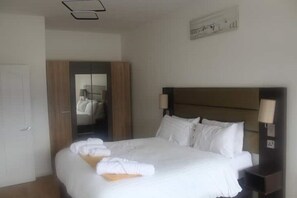 1 Schlafzimmer, Bügeleisen/Bügelbrett, WLAN, Bettwäsche