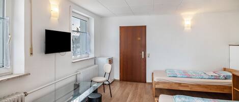 1 makuuhuone, ilmainen Wi-Fi, vuodevaatteet