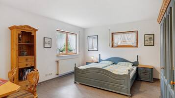 2 slaapkamers, een bureau, gratis wifi, beddengoed