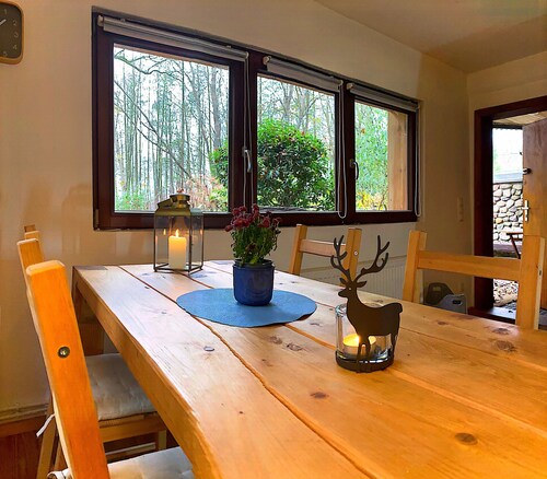 Bungalow "Urlaubsoase Am Bruchsee" avec vue sur le lac, terrasse privée et jardin privé