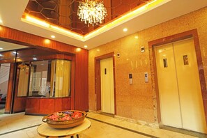 Exterior - Hotel Samrat (Kolkata)