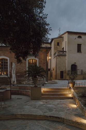 Beautiful apartment with WIFI, A/C, private pool, TV, veranda, pets allowed, close to Montepulciano