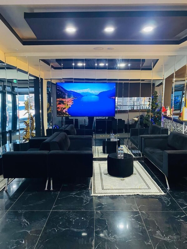 Reception - Montenegro Suit Hotel (Eyup)