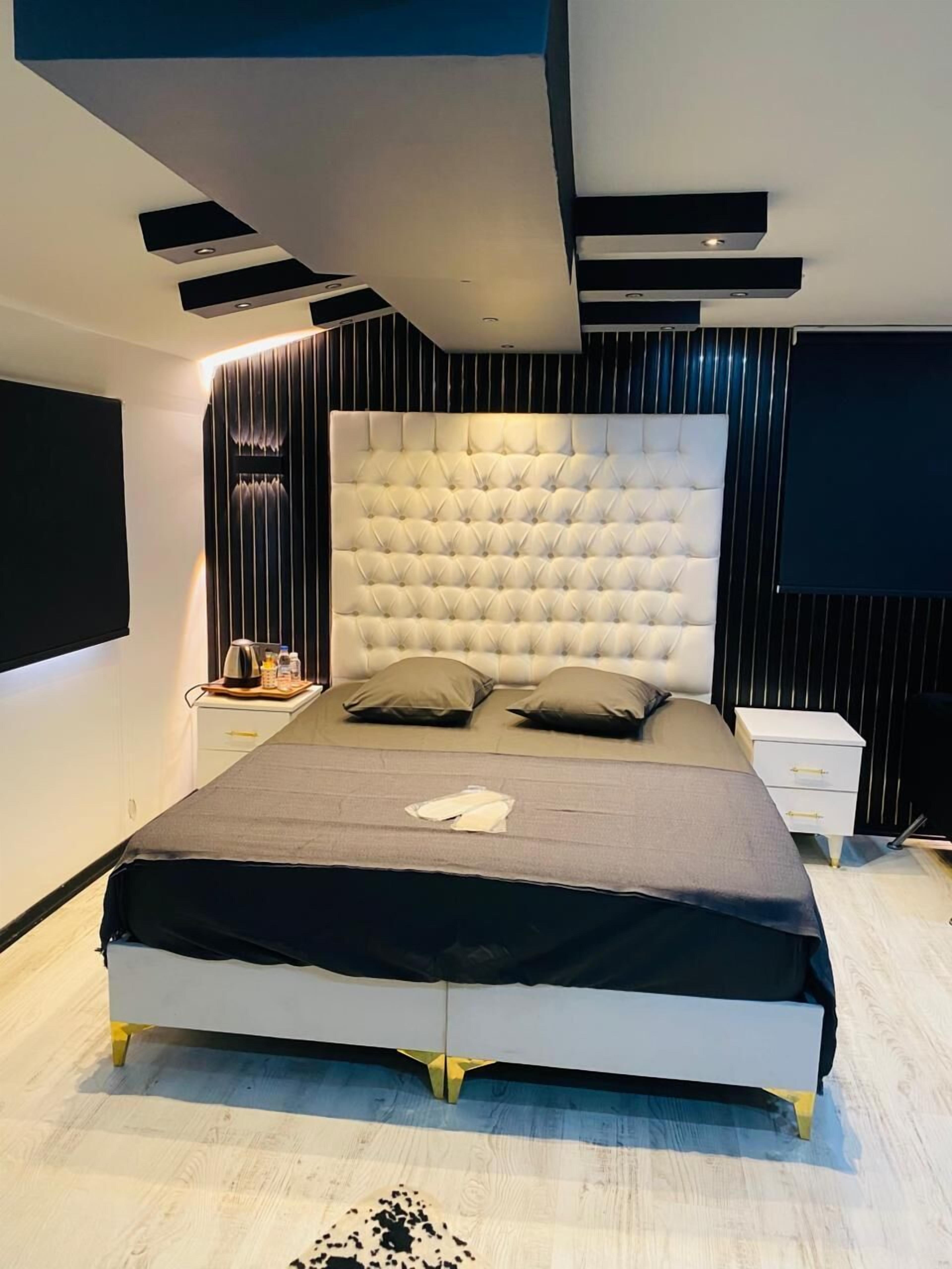 Luksus-studiosuite | Skrivebord for bærbar PC og wi-fi (inkludert)