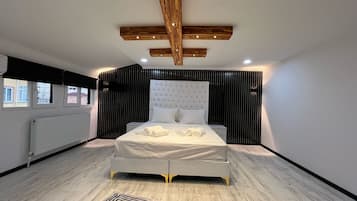 Espacio para trabajar con laptop y wifi gratis