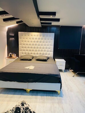 Luxury Studio Suite | Laptop workspace, free WiFi - Montenegro Suit Hotel (Eyup)