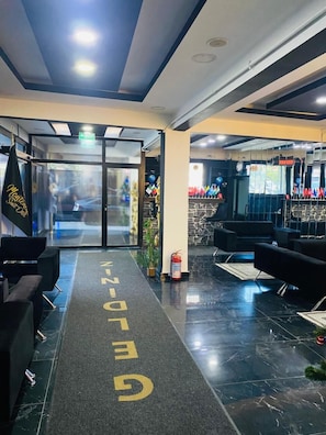 Reception - Montenegro Suit Hotel (Eyup)