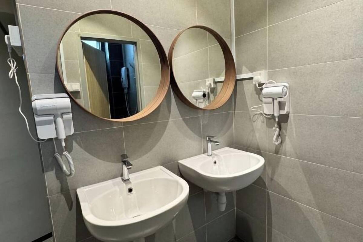 Bathroom | Shower, free toiletries, towels, soap