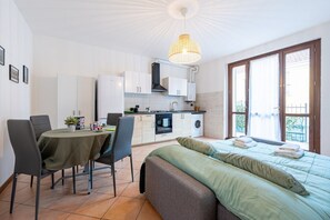 1 室のベッドルーム、アイロン / アイロン台、WiFi、ベッドシーツ