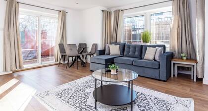 2 Bed Apartment Near Trent Bridge and City Ground