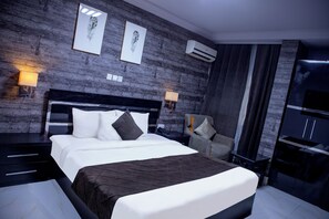 Chambre Simple, vue ville