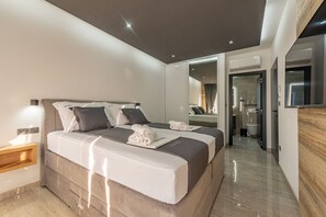 Panoramic Villa | 5 bedrooms, in-room safe, desk, laptop workspace - Resort Travera (Privlaka)