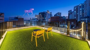 Basic Room, 2 Bedrooms (private gamseong dokchae) | 2 bedrooms, soundproofing, free WiFi - Busan Ji Villard Pension (Busan)