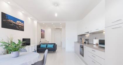 Treviso. Entire accommodation 2 rooms: modern and comfortable