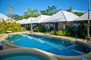 Rom, resort-utsikt | Blendingsgardiner, ekstrasenger (mot et tillegg) og wi-fi (inkludert)